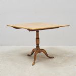 1709 9118 TEA TABLE